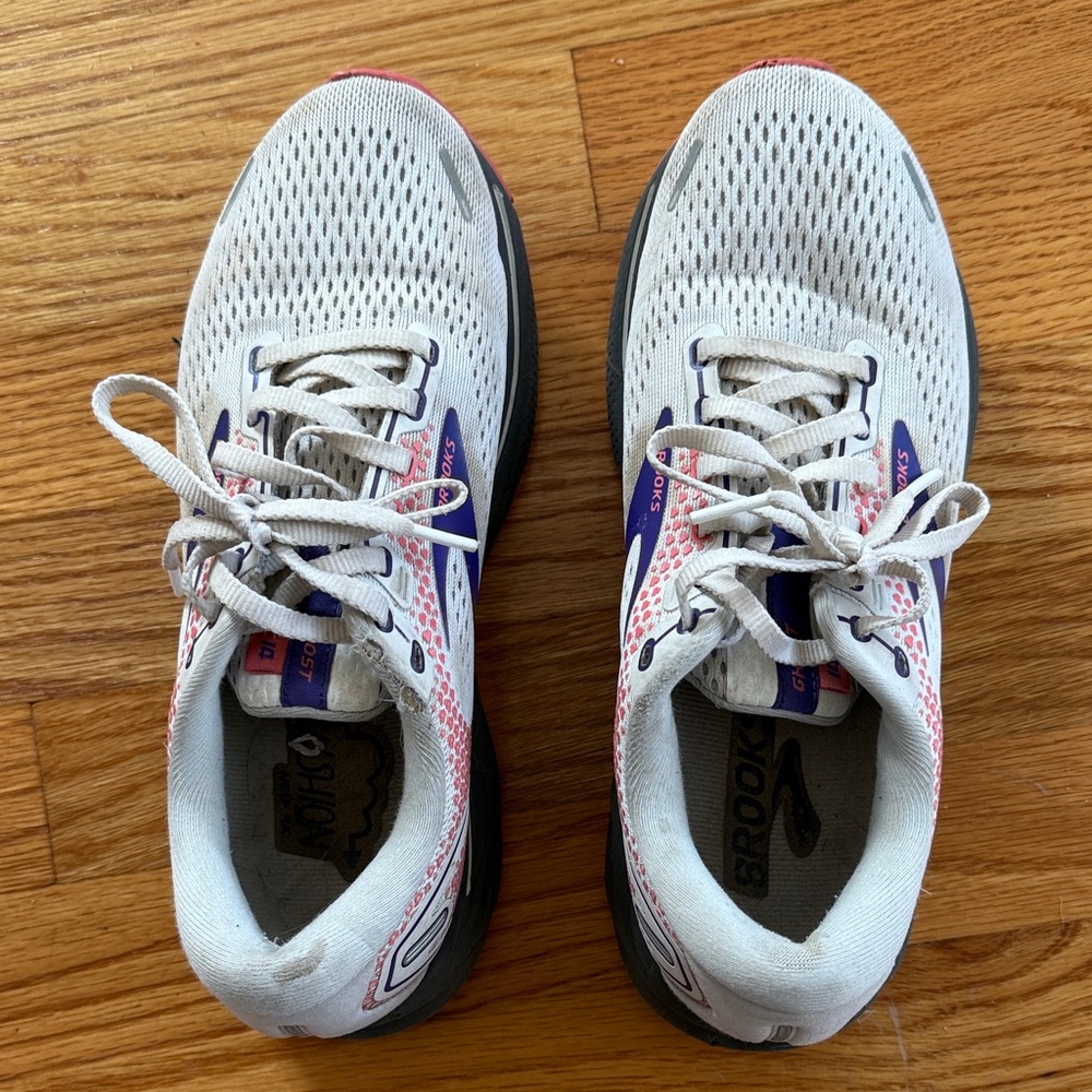 Brooks White and Purple Athletic Shoes
